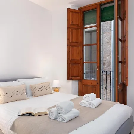 Flateli Cort Reial 10 Appartamento *